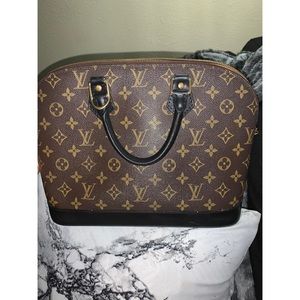 Louis Vuitton Alma